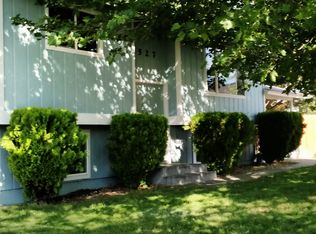 1527 N 15th Ave, Pasco, WA 99301