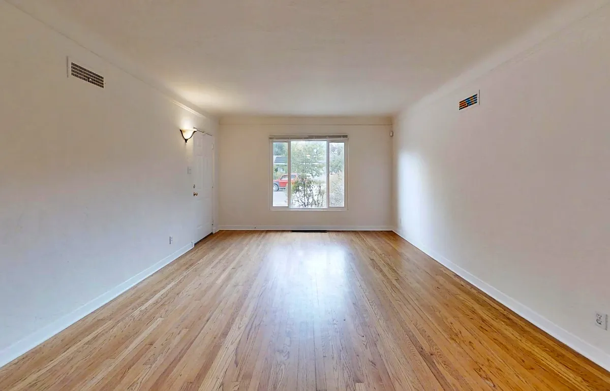 3 bed, 1670 sqft, $2,100 — Photo 4