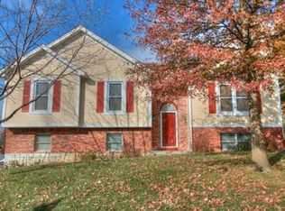 5130 N Washington St, Kansas City, MO 64118