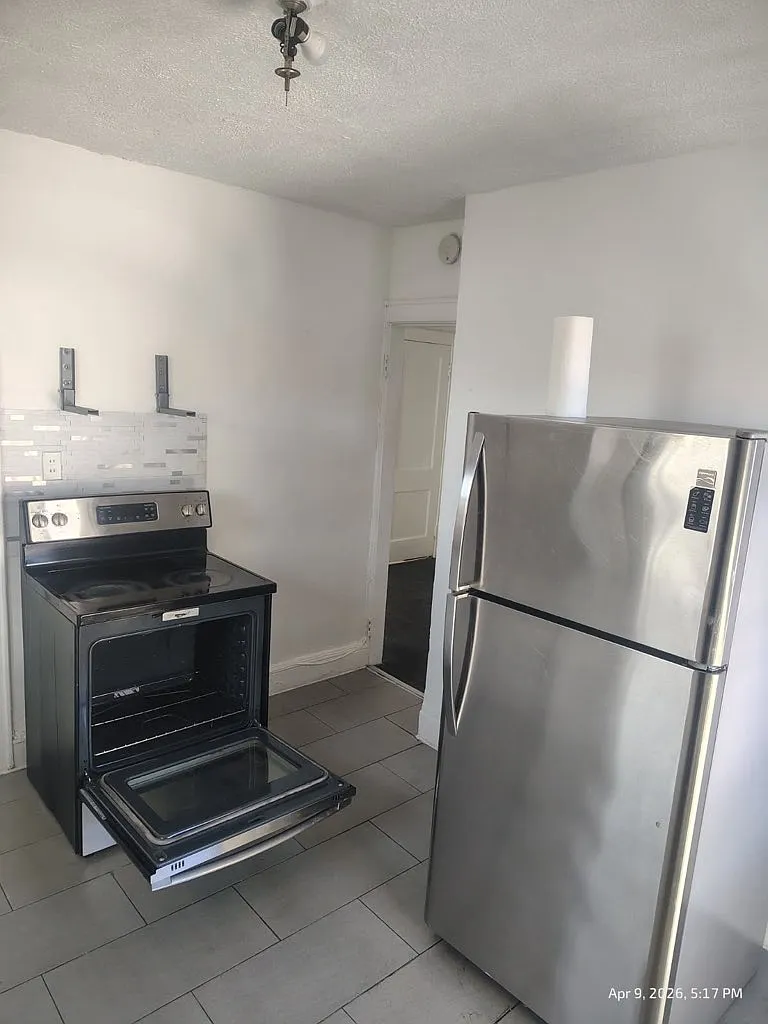 Building Photo - 139-26 182nd St #1