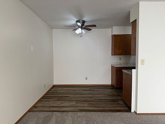 5th image of 301 6th St S #15