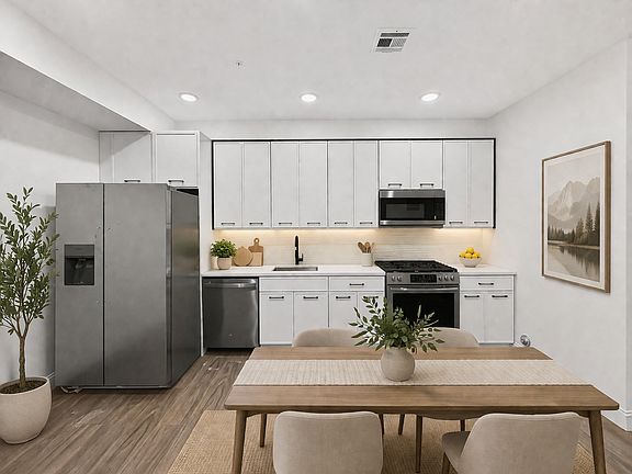 2nd image of 270 Hunterdon St #1