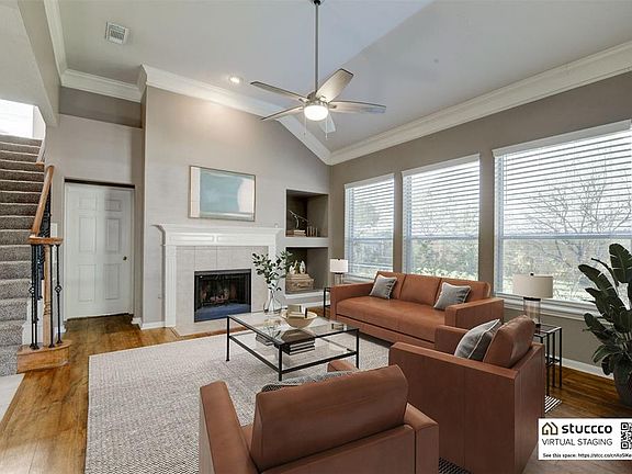 2nd image of 818 Desert Rose Place