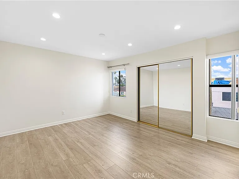 1132 Elm Ave #211 — Photo 14