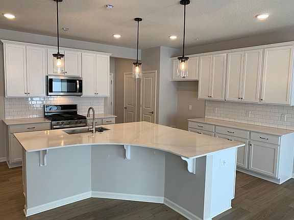 2nd image of 4848 Avery Ct