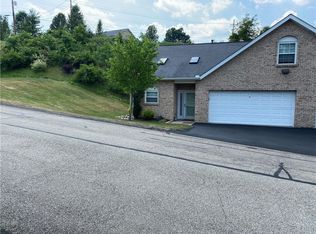 4 Elena Ave, New Kensington, PA 15068