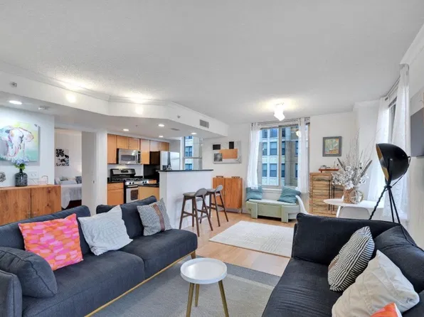 1205 Garfield St #808, Arlington, VA 22201