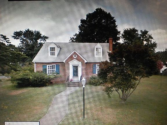 3rd image of 2300 Bailey Dr