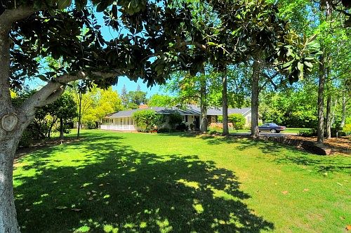 2nd image of 2201 Rockwood Dr