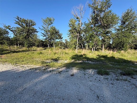 4th image of 37 County Road 389