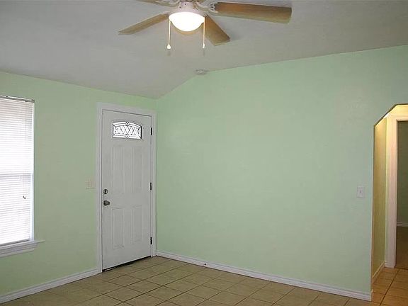 2nd image of 2318 S 5th St