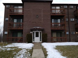 1000 Spruce St APT 3A, Glendale Heights, IL