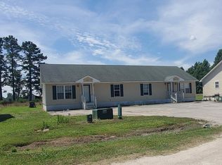 123/125 Baileys Park Ln, Kinston, NC 28504