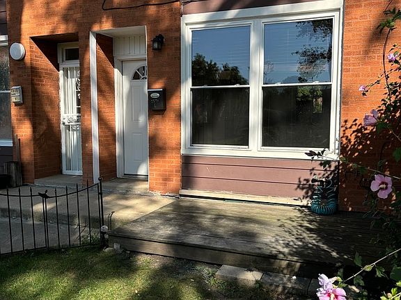 4th image of 1578 Woodland Ave Unit E