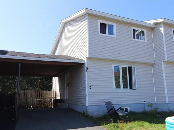 10 Jubilee Place, Mt. Pearl, NL A1N2X2