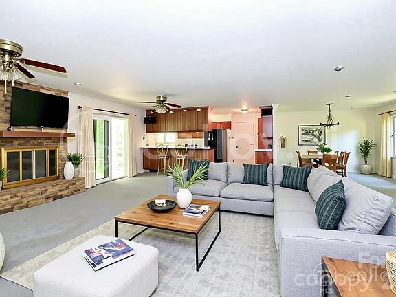 4th image of 88 Botany Dr