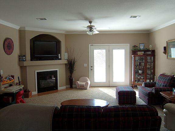 3rd image of 3216 Rowlett Trl