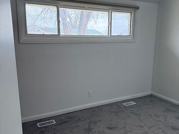 5th image of 1418 Brittany Ave #1