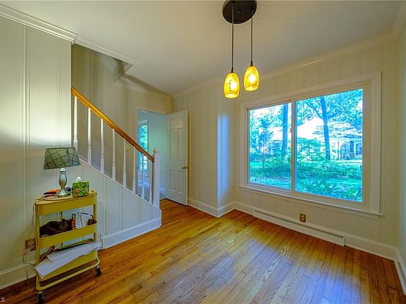 4th image of 102 Sparger Pl