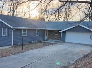 2405 S 4th St, Effingham, IL 62401