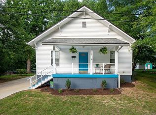 327 Lutz Ave, Mooresville, NC 28115