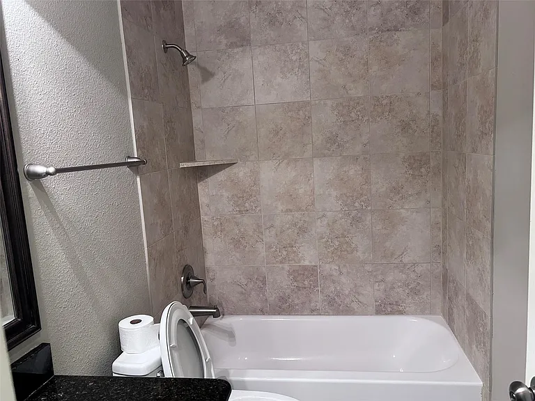 902 Panther Ln — Photo 12