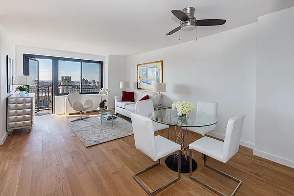 Sold by Compass | media 1