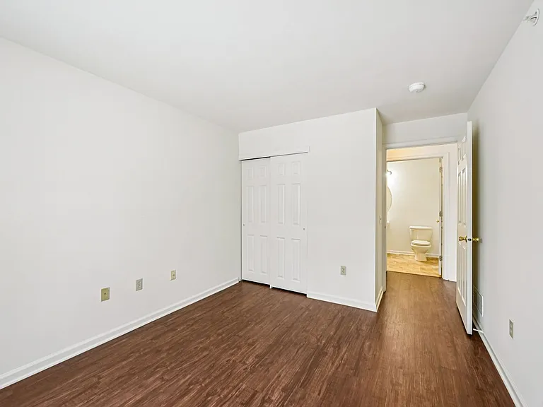 Spring Creek Apartments — Photo 44