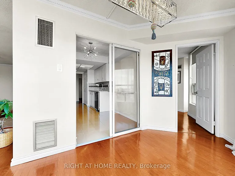 7805 Bayview Ave #1120 — Photo 21