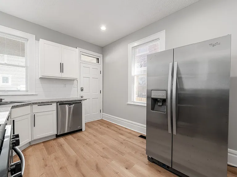 1474 Bryden Rd — Photo 10