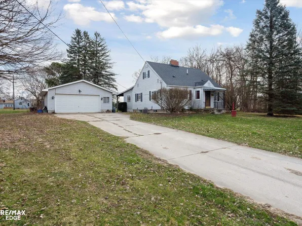 11364 Neff Rd, Clio, MI 48420