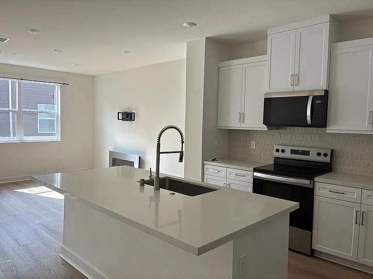 3512 E Indigo Privado — Photo 3