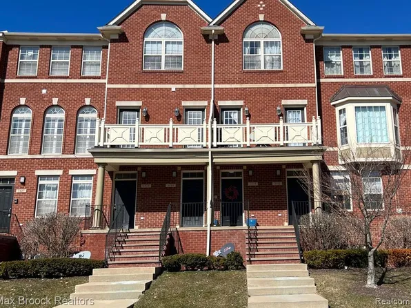 3111 Camden Dr, Troy, MI 48084