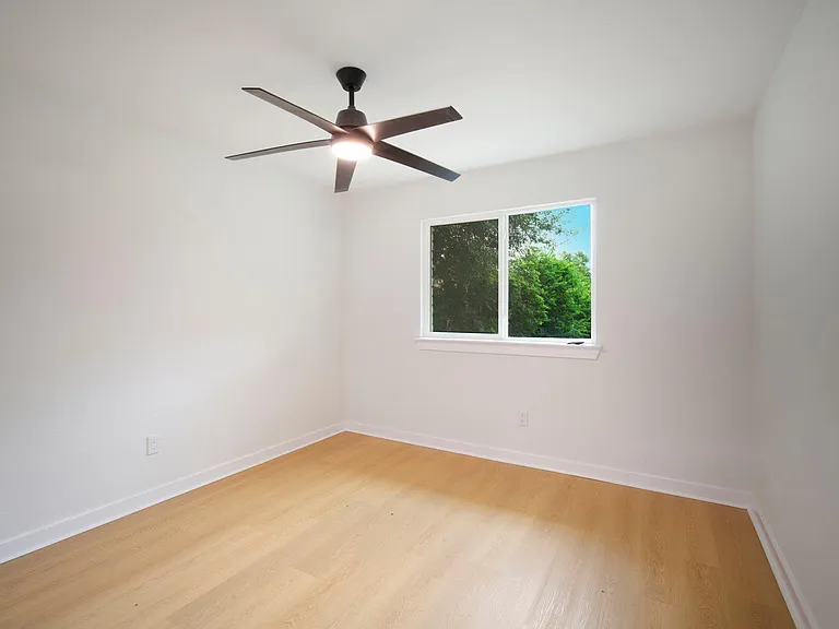 10219 W Rutland Vlg — Photo 18