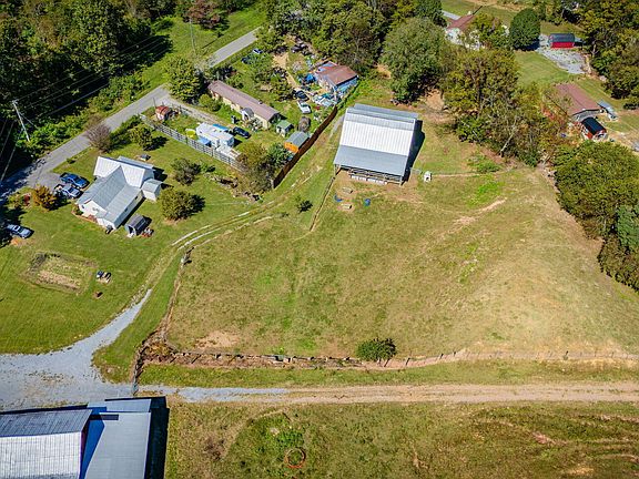 2nd image of Bowers Ln