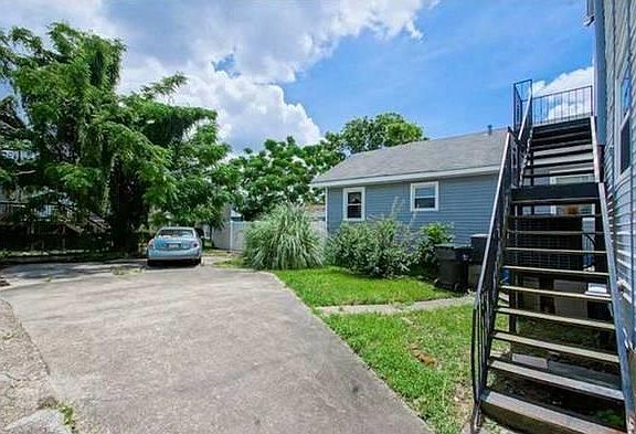 4th image of 4425 Eden St