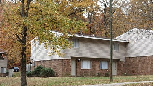1st image of 1623 Glenside Dr APT B