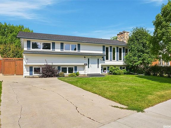 2nd image of 541 Guelph CRESCENT