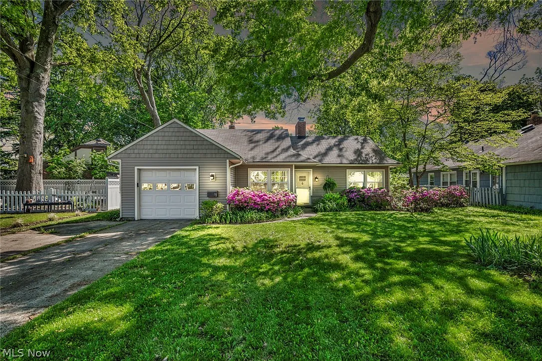 91 Edgewood Dr photo 1