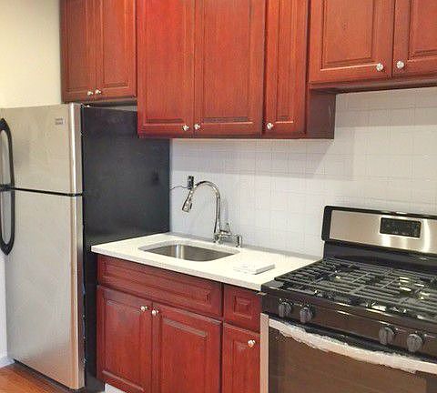 4th image of 762 E 3rd St APT C6