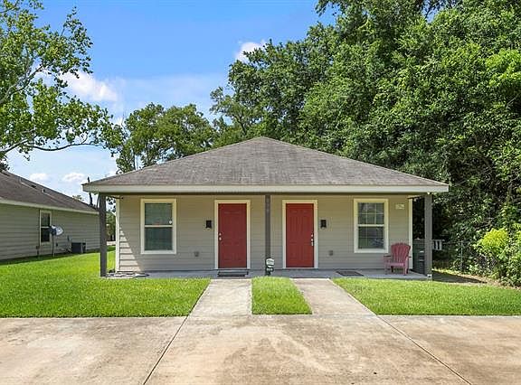 2nd image of 807 & 809 Live Oak St