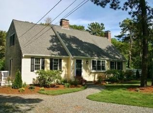 16 Braddock Dr, Marstons Mills, MA 02648