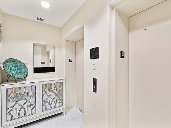 3rd image of 15811 Collins Ave APT 2106