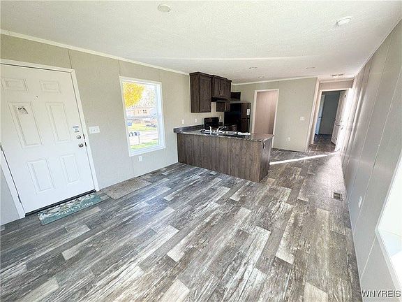 3rd image of 113 Winesap Rd