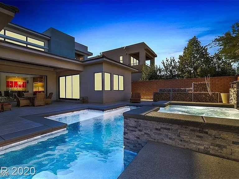 54 Coralwood Dr — Photo 34