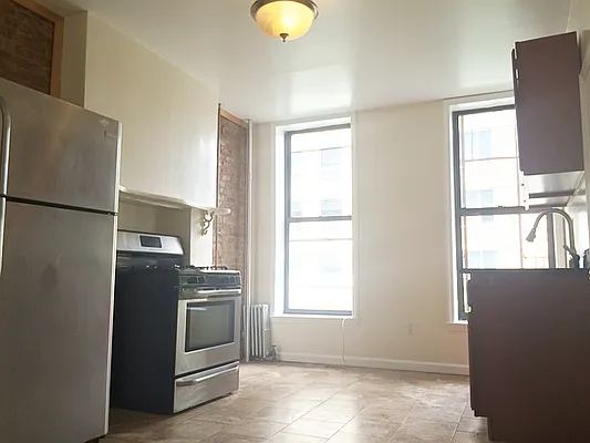 Rented by Bedford Realty USA Corp | media 26