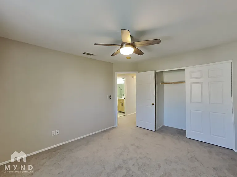 1616 Scenic Peak — Photo 17