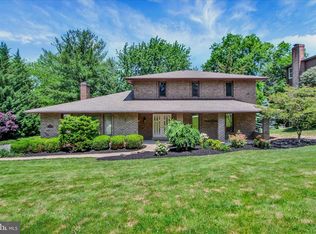3240 Round Hill Rd, York, PA 17402