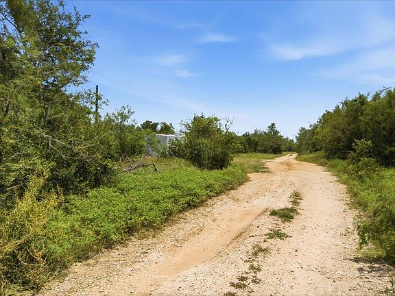 3rd image of Fawn Ridge Rd