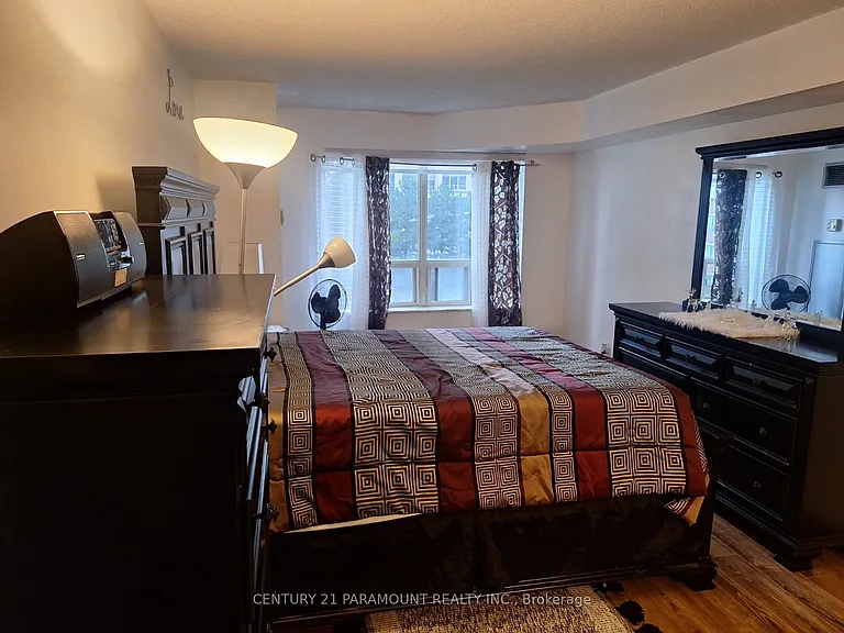 325 Webb Dr N #404 — Photo 8